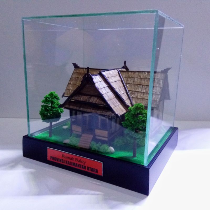 Jual Miniatur Rumah Adat Grade A Kotak Kemasan Akrilik Uk X X