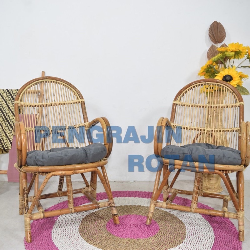 Jual KURSI TERAS ROTAN DAN MEJA MODEL PENGKI GRATIS 2 BANTAL DUDUK