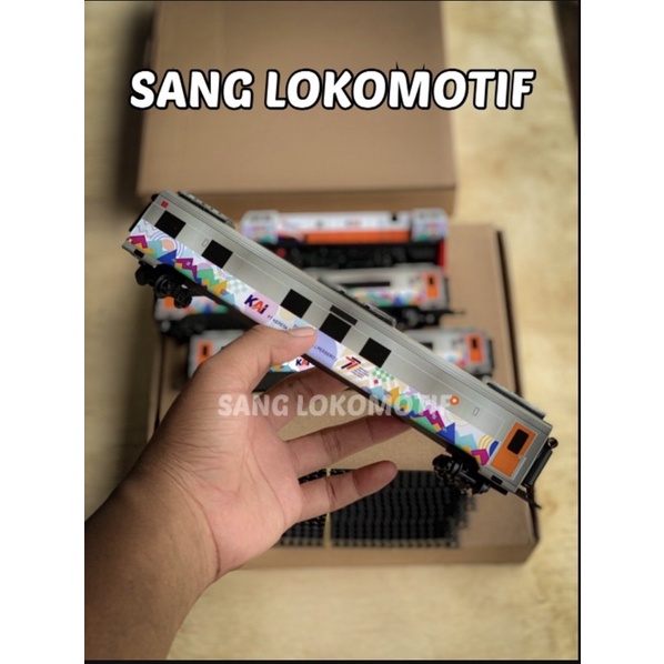 Jual Mainan Miniatur Kereta Api Gerbong Makan Stainless Tell Restorasi