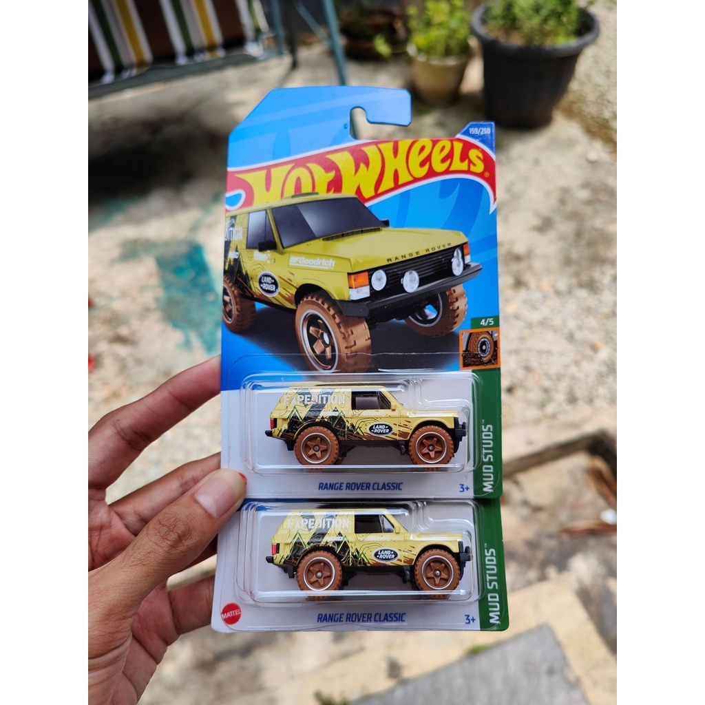 Jual Hot Wheels Range Rover Classic Cream Mud Studs 2022 Shopee Indonesia