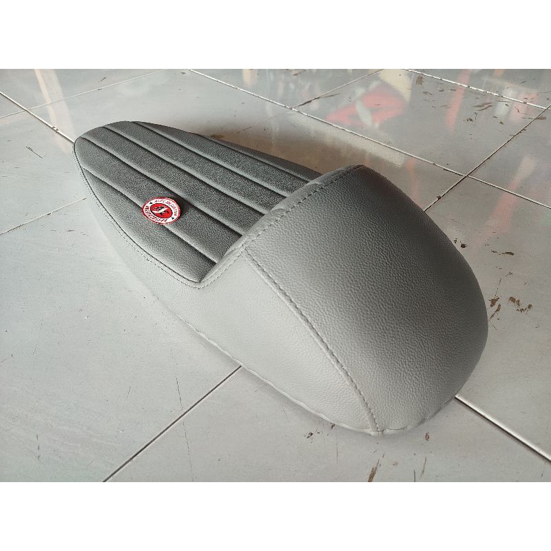 Jual Jok Vespa Model Caferacer Racing Sport Oval Bulat Bebas Reques