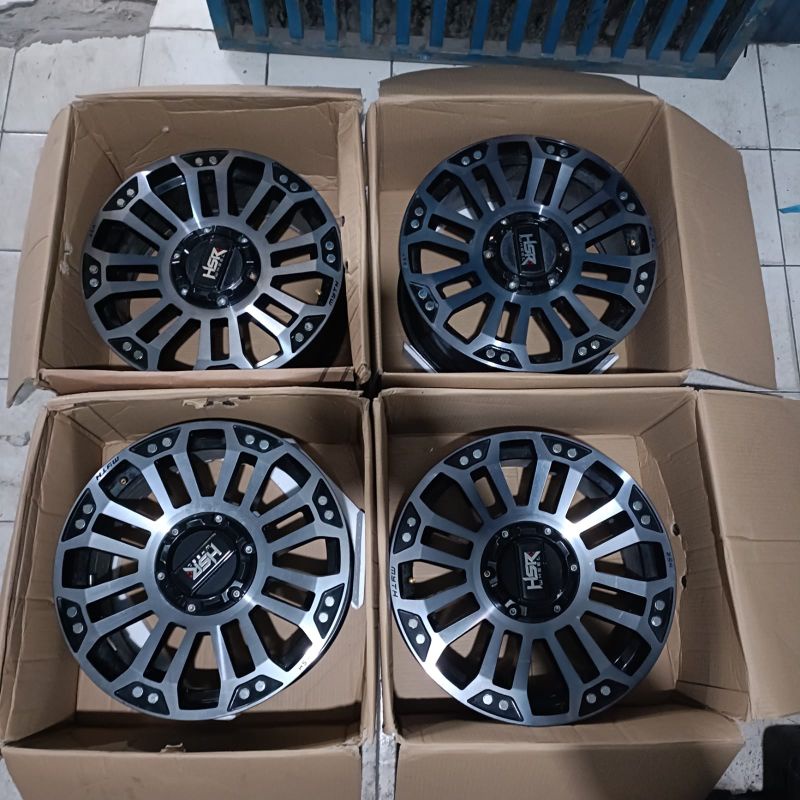 Jual Velg Mobil Bekas Pelek MYTH05 HSR R18 Lebar 8 Inch Hole 6 X 139 7