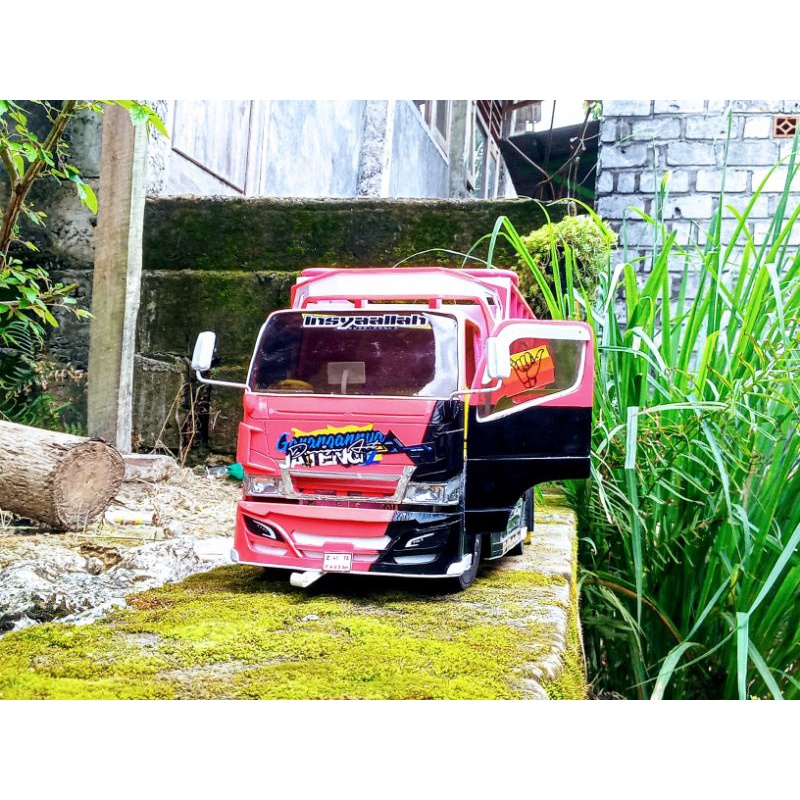 Jual Kabin Miniatur Truk Canter Skala 16 Warna Shopee Indonesia