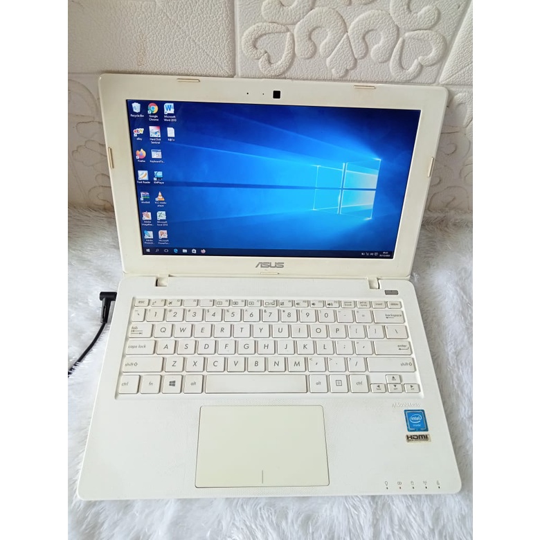 Jual NOTEBOOK ASUS X200CA NOTEBOOK BEKAS LAPTOP MURAH BERKUALITAS