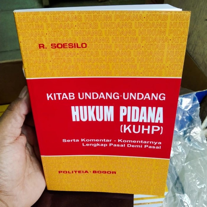 Jual Buku Kuhap Dan Kuhp R Soesilo Shopee Indonesia