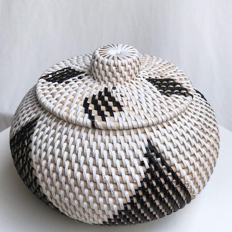 Jual Lombok Authentic Kayana Jar Toples Rotan Bulat Motif Hitam