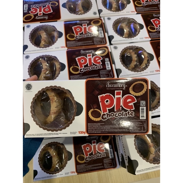 Jual Pie Chocomory Is Rasa Cokelat Cookies Dan Strawberry Shopee