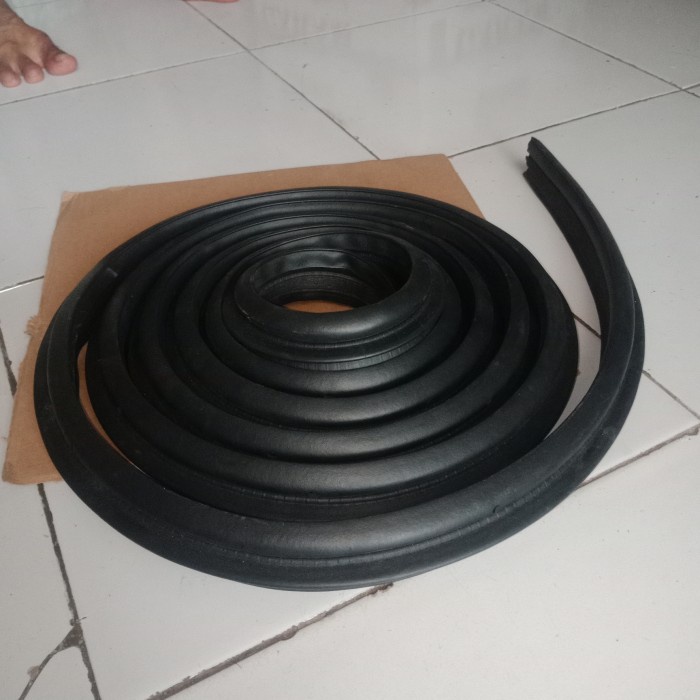 Jual KARET BALON PINTU BAGIAN BODY TOYOTA AVANZA XENIA HARGA SATU PINTU