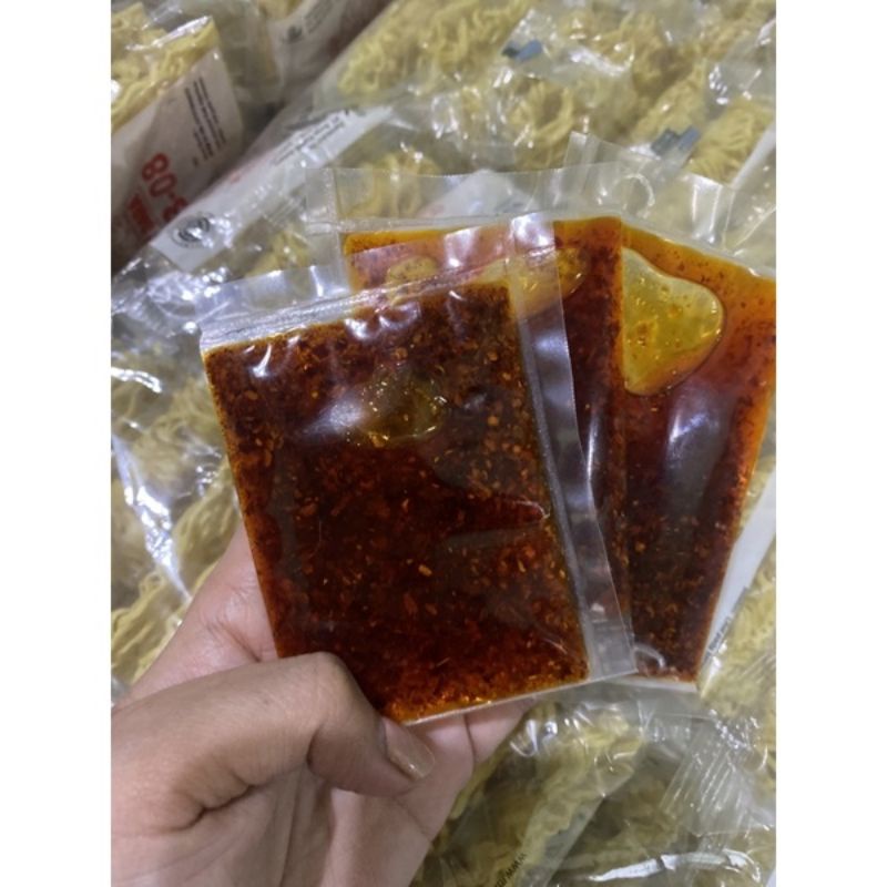 Jual CHILI OIL MINYAK CABE SAMBAL MINYAK PEDAS Shopee Indonesia