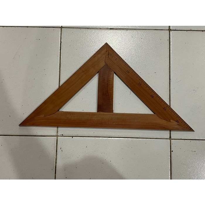 Jual Penggaris Segitiga Papan Tulis Kelas Bahan Kayu Sawo Set Isi 2