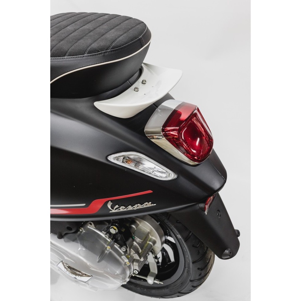 Jual Ducktail Duck Tail SOCA Vespa Sprint Primavera BLACK GLOSSY