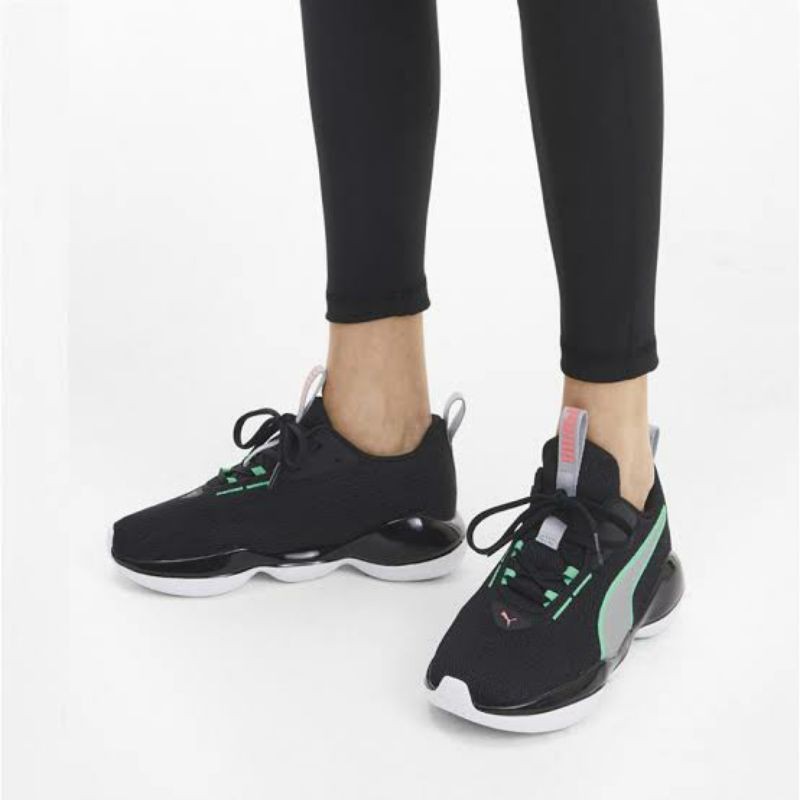 Puma hot sale flourish black