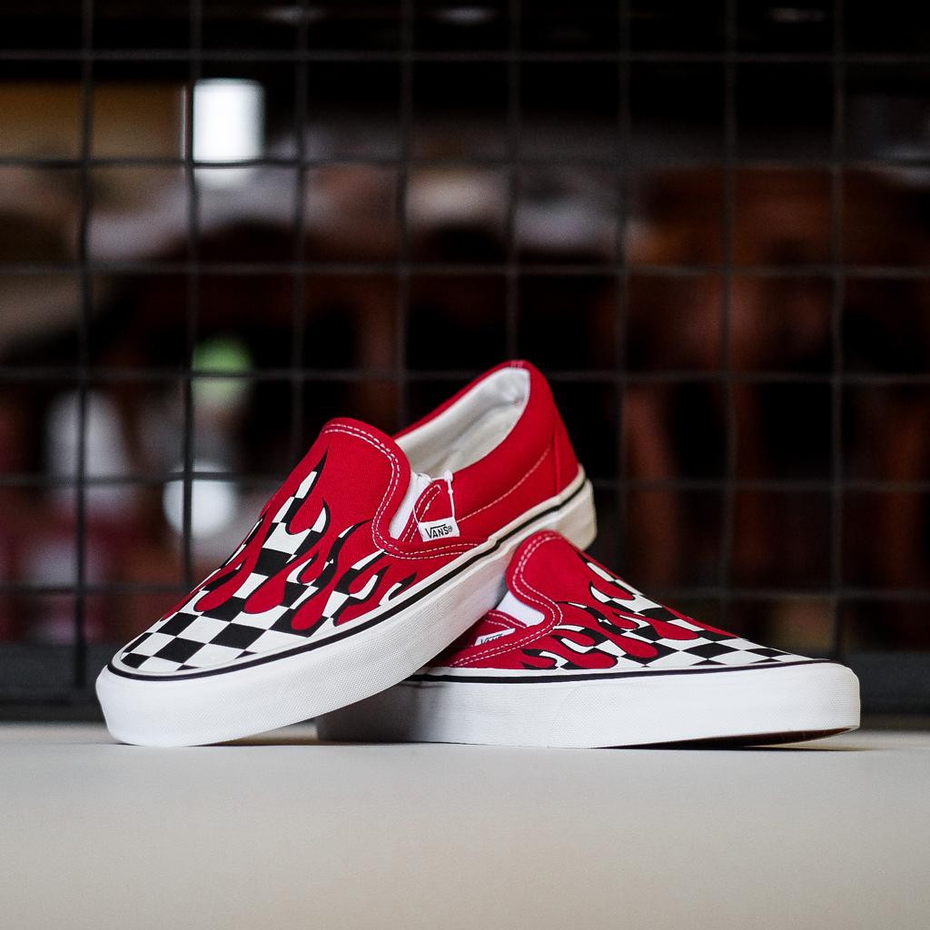 Vans red hotsell flame checkerboard