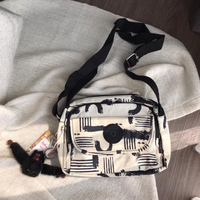 Jual Tas selempang anak sling bag motif lucu free gantungan monyet