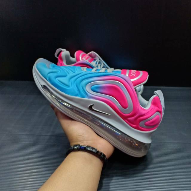 pink and grey nike airmax