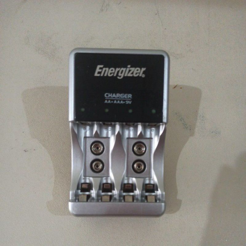 Jual Energizer Battery Charger AA / AAA / 9V second hand Shopee Indonesia