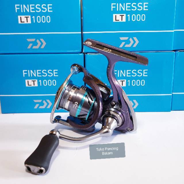 Reel DAIWA FINESSE LT 1000 power handle 4bearing made in Malaysia