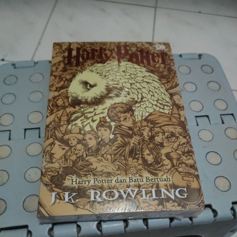 Jual BUKU HARRY POTTER #1 : HARRY POTTER DAN BATU BERTUAH - J.K ROWLING ...