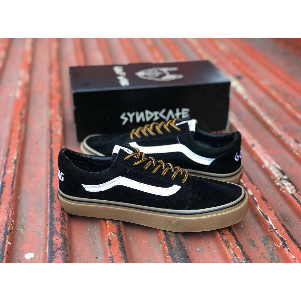 Jual sepatu pria sneakers vans old skool golf wang suede gum