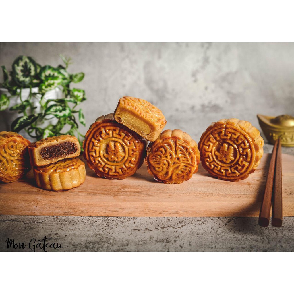 Jual Kue Bulan Moon Cake Kue Bulan Halal Mooncake 100 GRAM Shopee