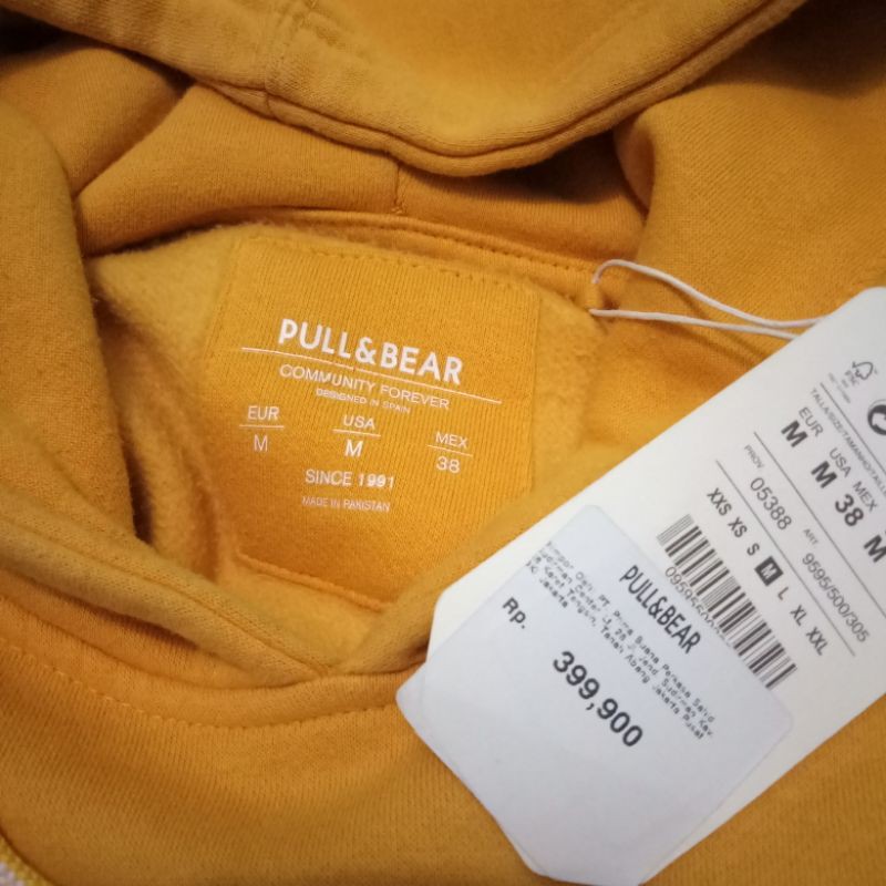 Pull and bear mustard hoodie hotsell
