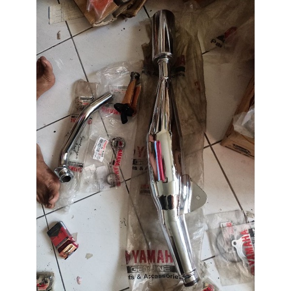 Jual knalpot f1zr asli komplit set | Shopee Indonesia