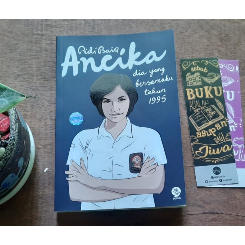 Jual Buku Ancika: Dia Yang Bersamaku Tahun 1995 - Pastel Books | Shopee ...