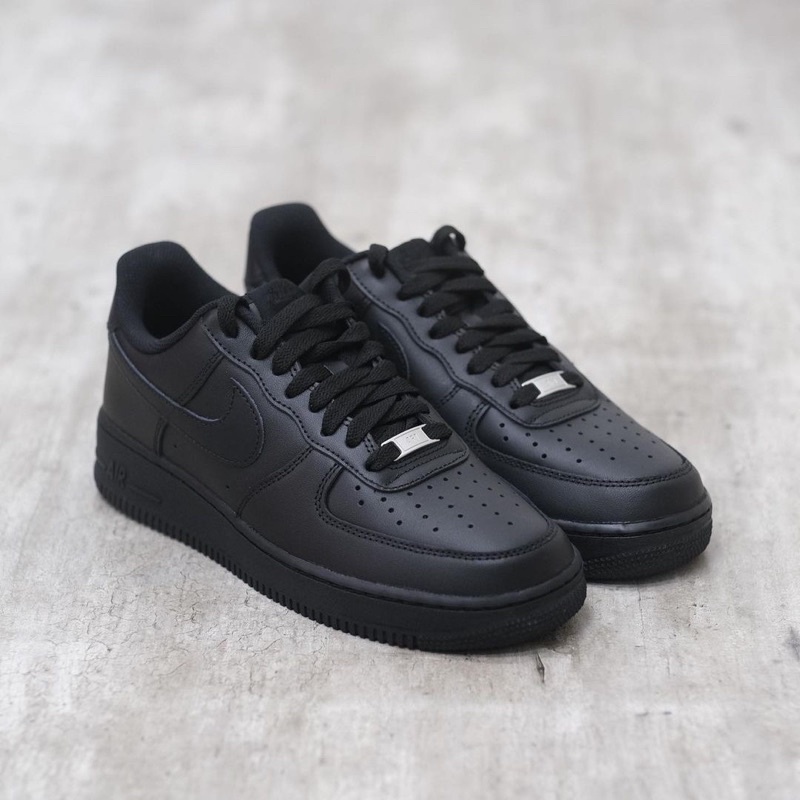 Nike sneakers full black best sale