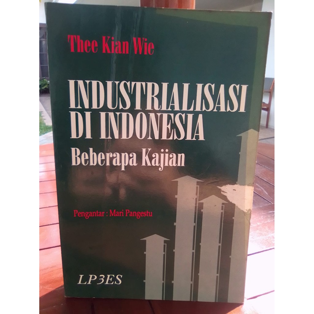 Jual INDUSTRIALISASI DI INDONESIA: Beberapa Kajian | Shopee Indonesia