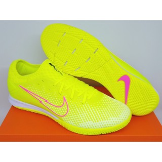 Nike sales shox futsal