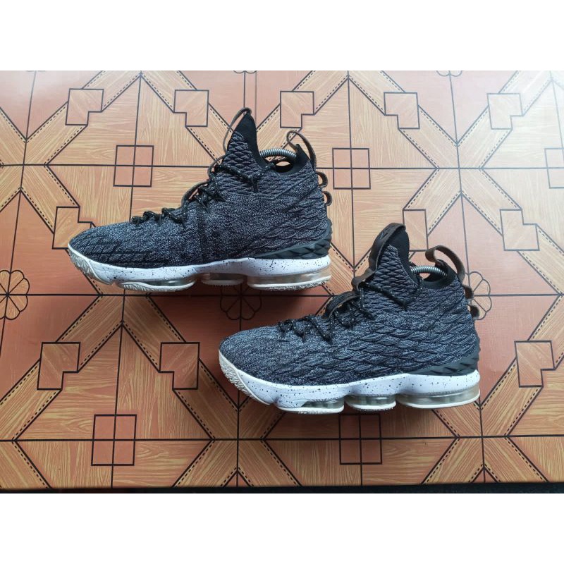 Jual lebron 15 sale