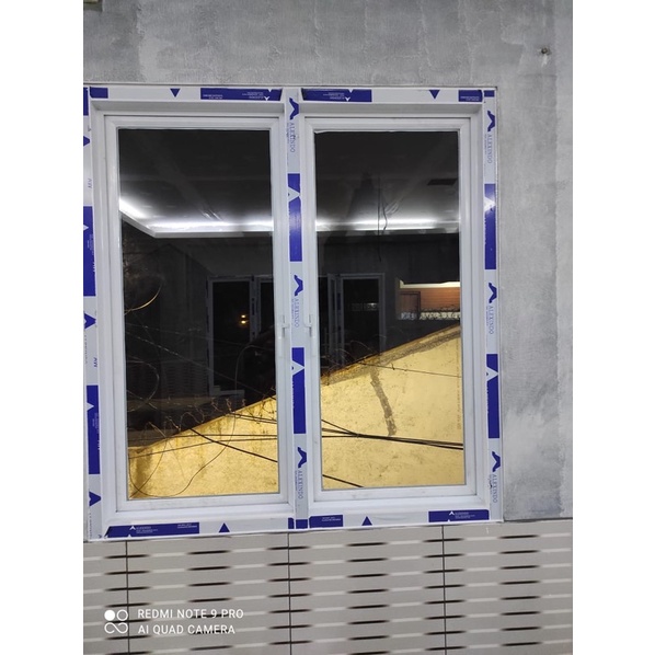 Jual Jendela Aluminium Warna Putih, coklat,Hitam,Silver, Urat kayu