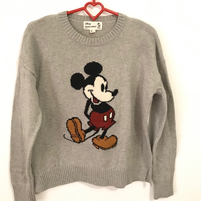 Mickey mouse sweater on sale uniqlo