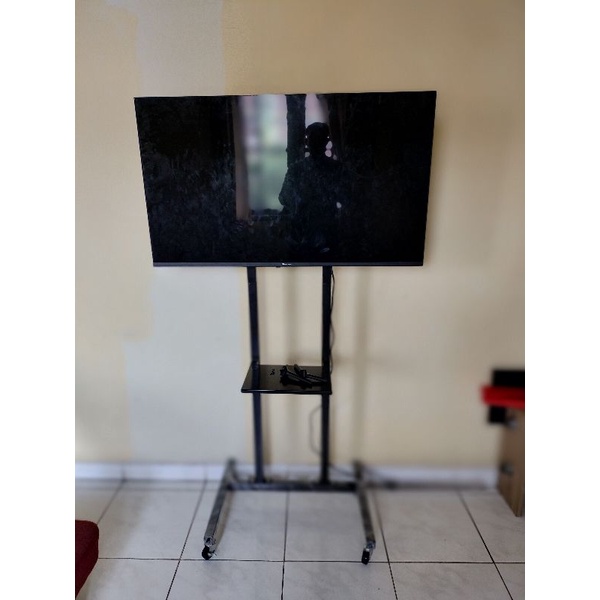 Jual bracket tv standing ada roda 65 60 55 50 43 42 40 32 24 inch besi ...