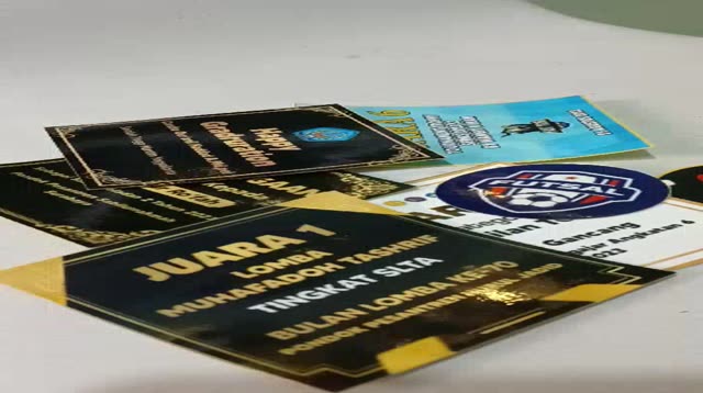 Jual STIKER PIALA LABEL PIALA KETERANGAN JUARA MURAH | Shopee Indonesia
