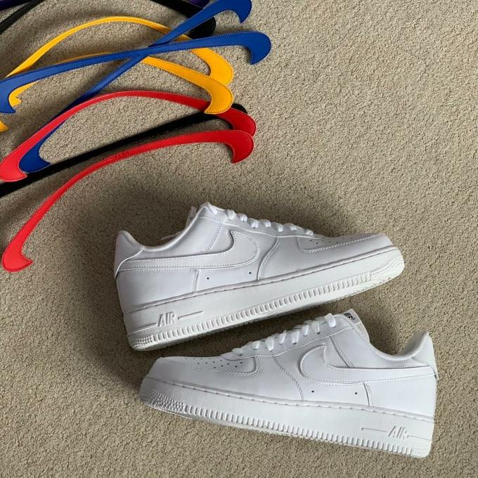 Nike air force 1 2024 swoosh pack size 9