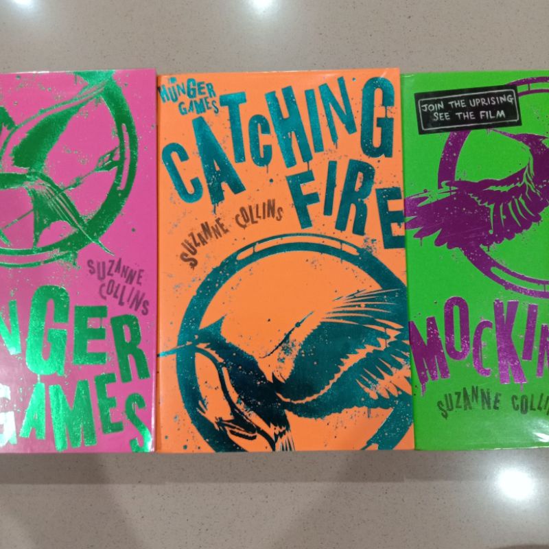 The Hunger Games by Suzanne Collins - ISBN: 9781407153339 (Scholastic)