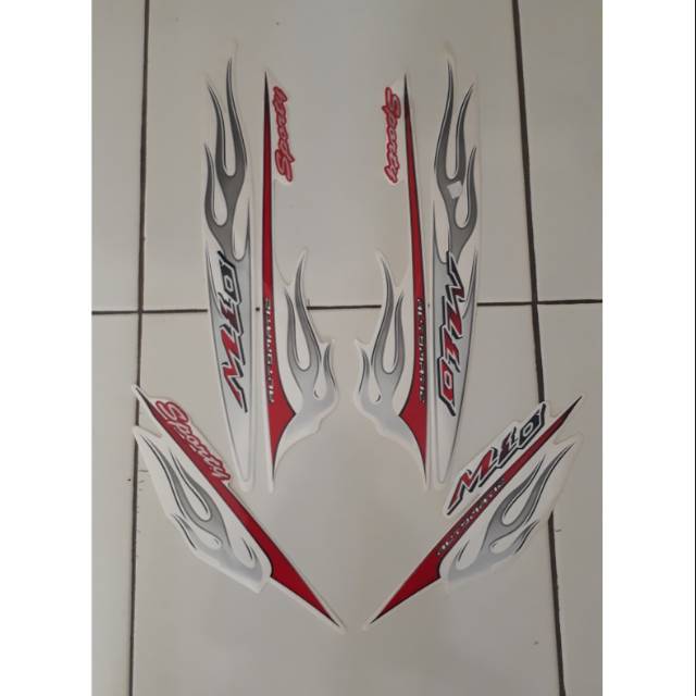 Jual Stiker full bodi komplit yamaha mio old mio lama putih corak api ...