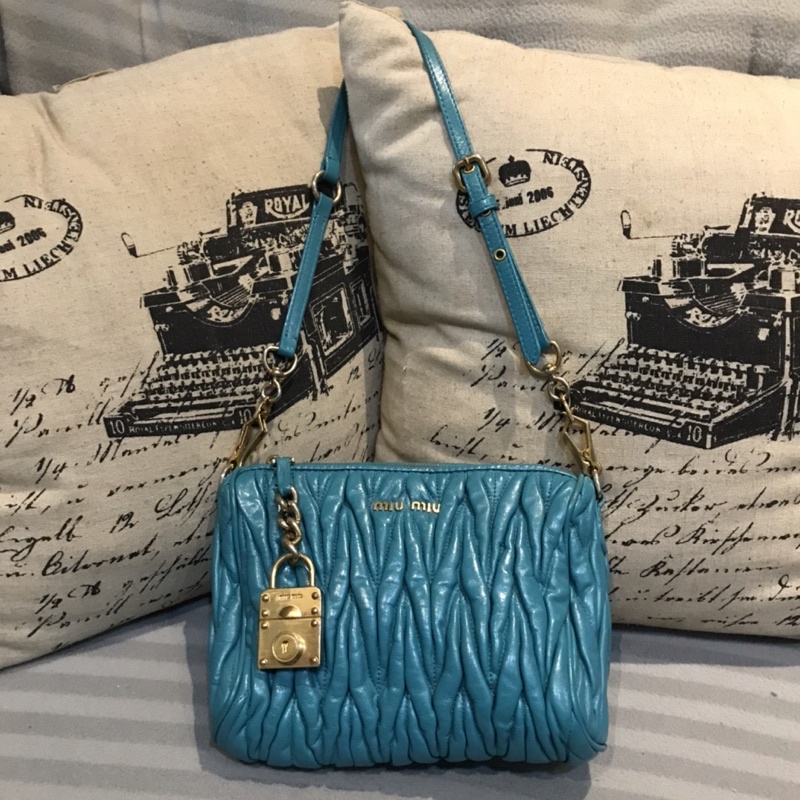 Miu discount miu tas