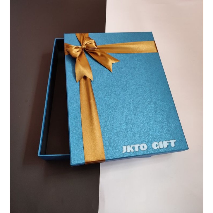 Jual Kotak kado/Gitt box ukuran 40x30x10 cm | Shopee Indonesia
