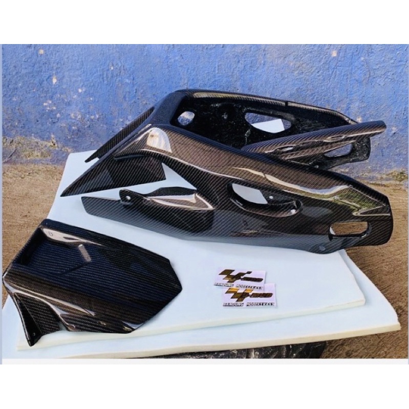 Jual Cover Swing Arm Yamaha R25 Model Yamaha R1 Carbon Kevlar | Cover ...