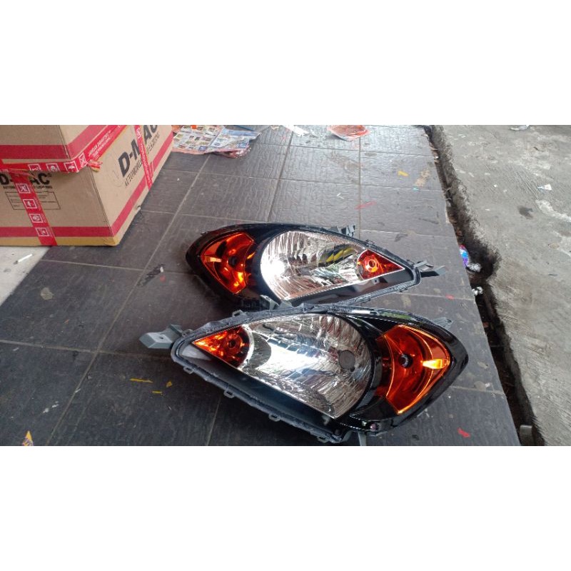 Jual headlamp custom blackhousing innova 2005-2015 | Shopee Indonesia