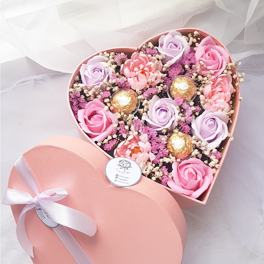 Jual Bloom box Valentine bunga, coklat, Hadiah, Gift, Hari ibu, birthday -  Green - Kota Tangerang Selatan - Lianafashion