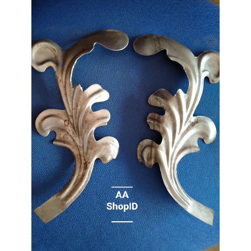 Jual ornamen pagar besi asesoris sepasang klasik cengkrong ukuran 25x12