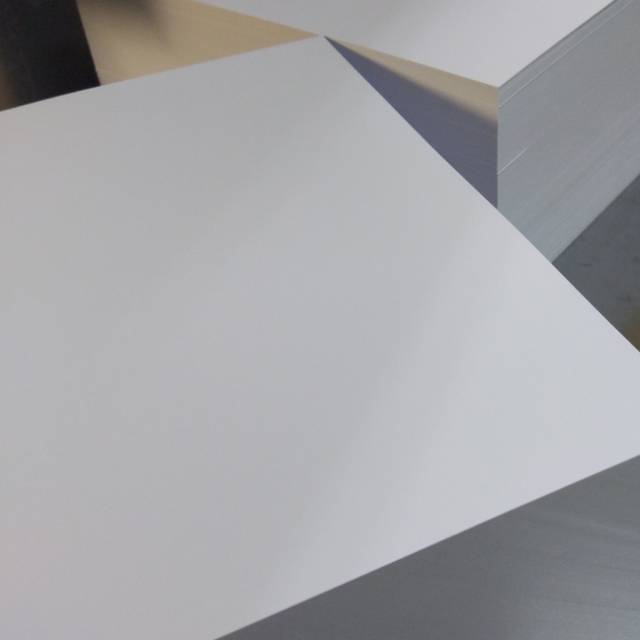 Jual Kertas art carton / art paper tebal 360 gsm A4 isi 50 lembar