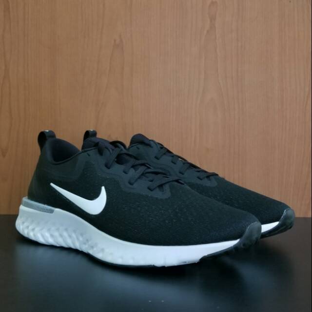 Sepatu sales nike odyssey