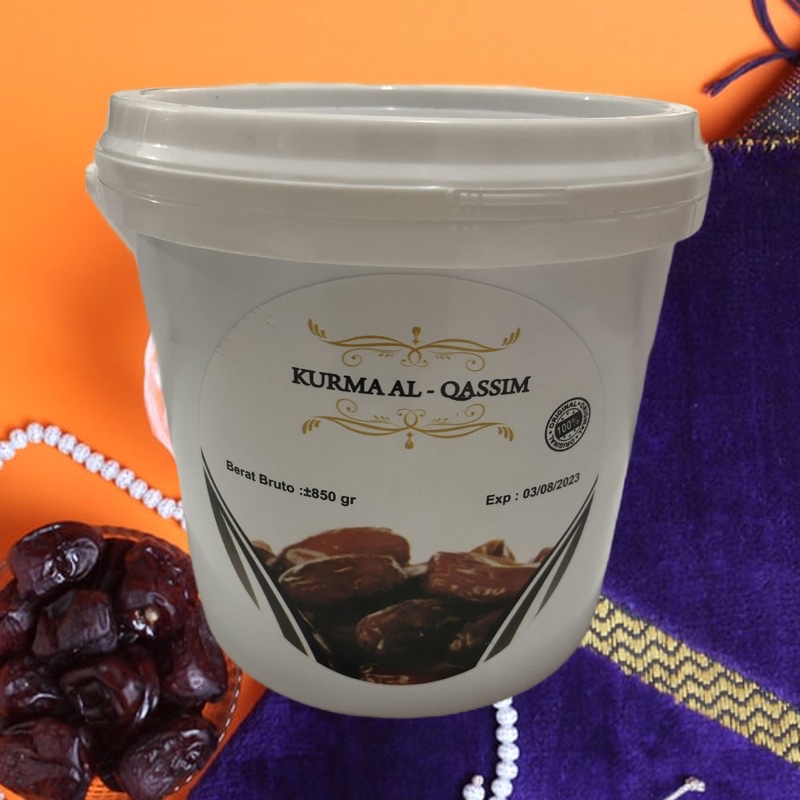 Jual Kurma Al Qassim Ember 850gr 100 Basah Kemasan Ember Kurma Al Qasim Kurma Arab Shopee 4742