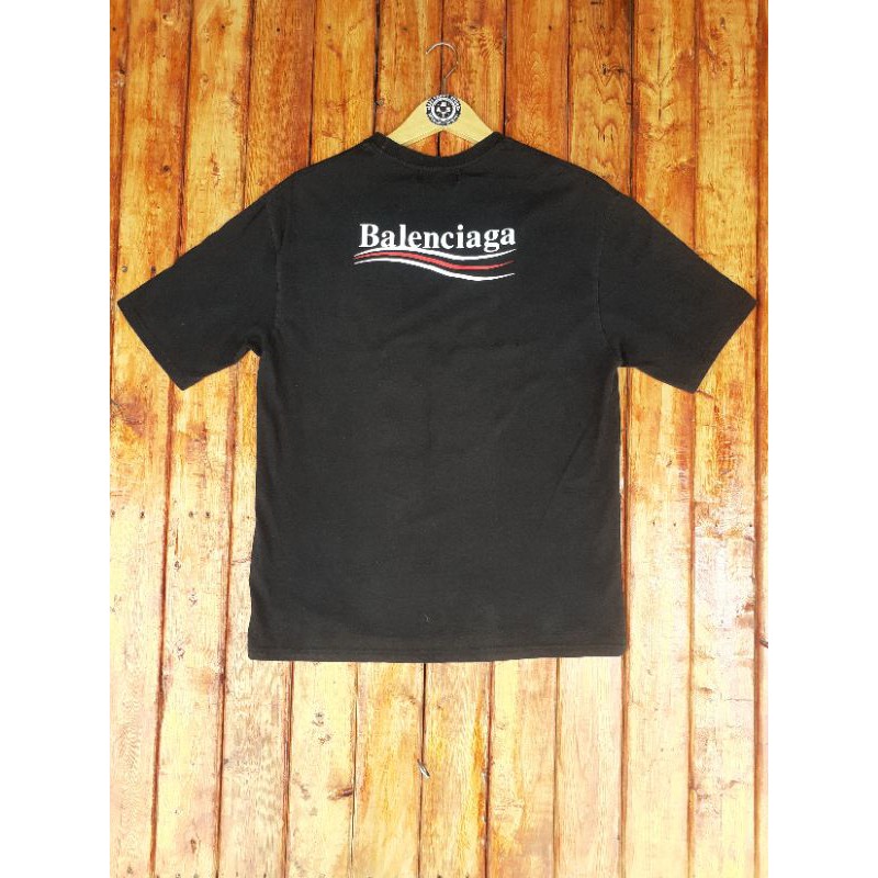 Harga t shirt balenciaga online