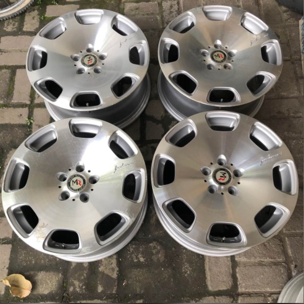 Jual Velg Merit Racing (Taiwan) R18 pcd 5x114 Untuk Innova Xpander ...