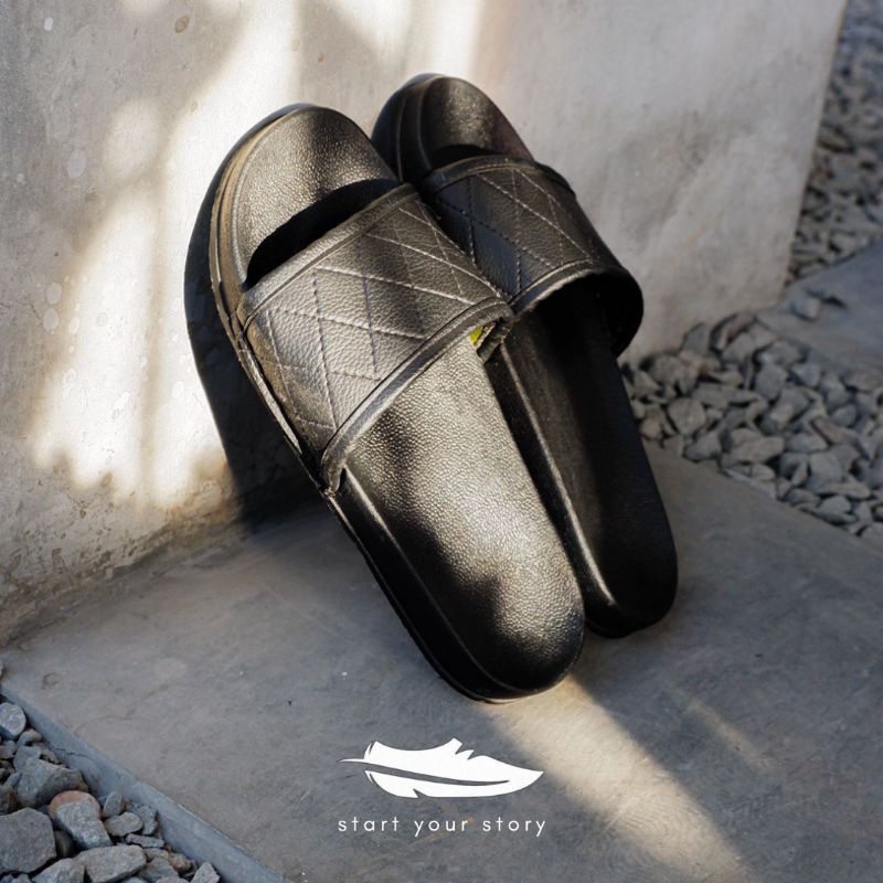 Jual Jasa Reparasi & Custom Sandal Slip On, Python Piramid Series ...